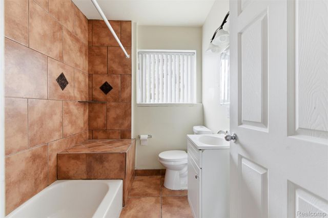 4026 W McNichols Road, Detroit, MI 48221