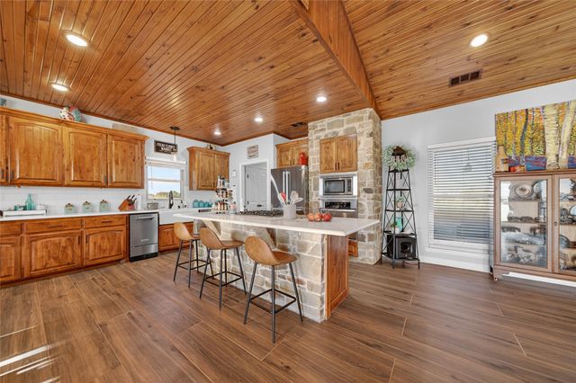 3901 FM 667, Frost, TX 76641