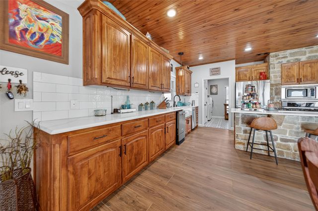 3901 FM 667, Frost, TX 76641