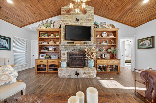 3901 FM 667, Frost, TX 76641