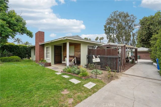 8905 Arrington Avenue, Downey, CA 90240