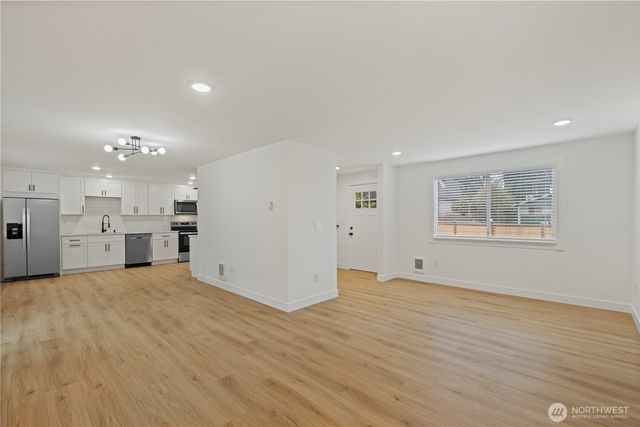 1822 S 92nd Street, Tacoma, WA 98444