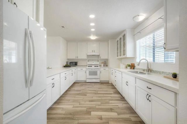 4545 Essex Court, Carlsbad, CA 92010