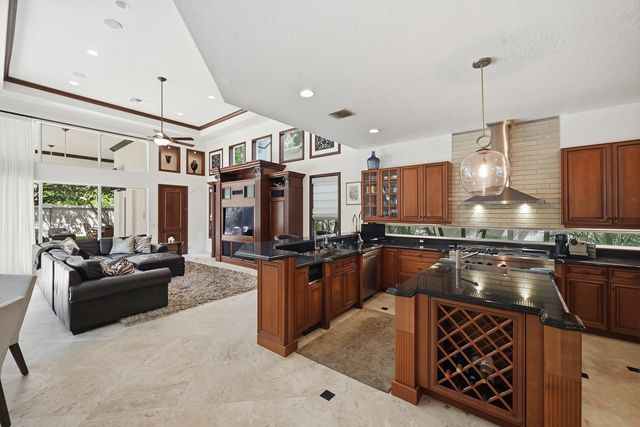 2425 NW 49th Lane, Boca Raton, FL 33431