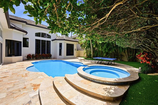 2425 NW 49th Lane, Boca Raton, FL 33431