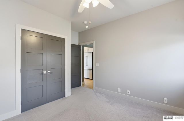 5713 S 239th Street, Elkhorn, NE 68022