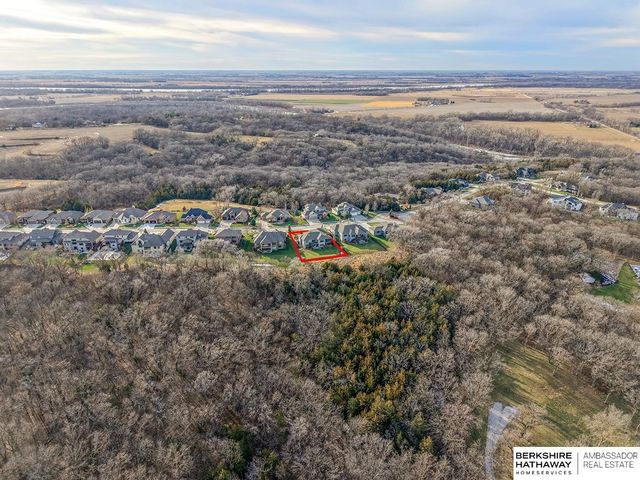 5713 S 239th Street, Elkhorn, NE 68022