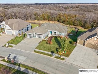 5713 S 239th Street, Elkhorn, NE 68022