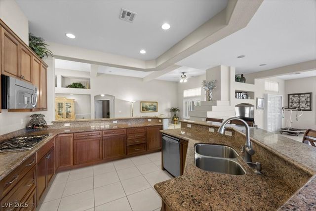 3704 White Lion Lane, North Las Vegas, NV 89084