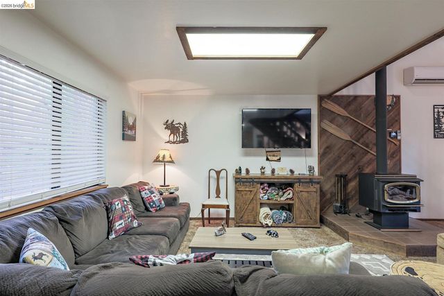 26600 Inyo DR, Cold Springs, CA 95335