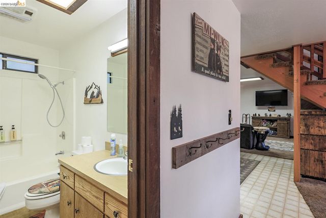 26600 Inyo DR, Cold Springs, CA 95335
