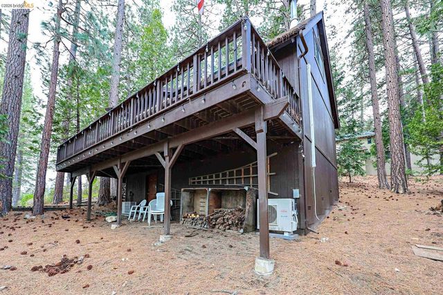 26600 Inyo DR, Cold Springs, CA 95335