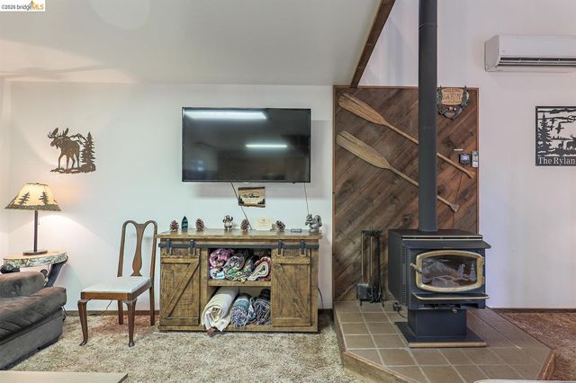 26600 Inyo DR, Cold Springs, CA 95335