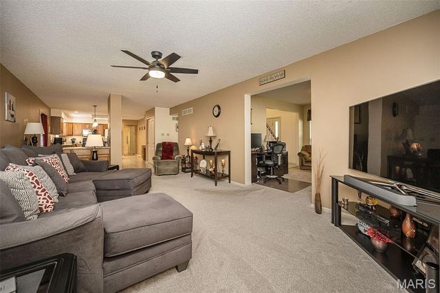 1091 Treeshade Drive, St Peters, MO 63376