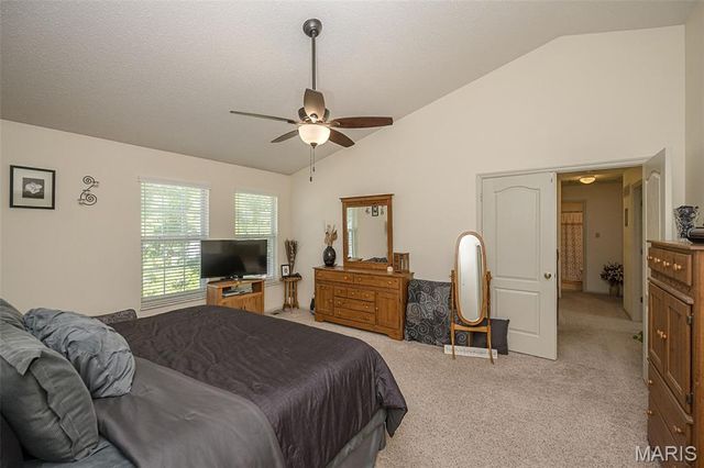 1091 Treeshade Drive, St Peters, MO 63376