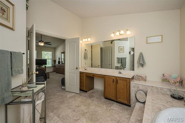 1091 Treeshade Drive, St Peters, MO 63376