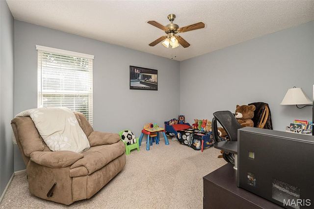 1091 Treeshade Drive, St Peters, MO 63376