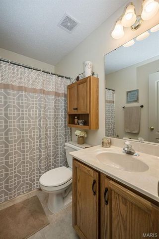 1091 Treeshade Drive, St Peters, MO 63376