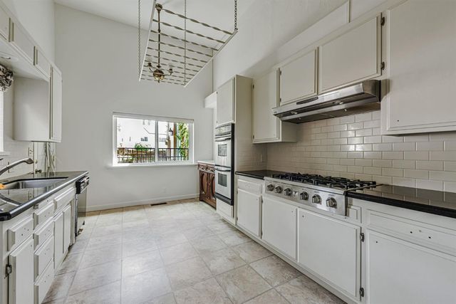 426 Broadway, Jackson, CA 95642