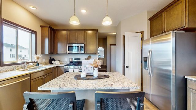 11580 33rd Street N, Lake Elmo, MN 55042