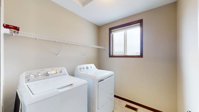 11580 33rd Street N, Lake Elmo, MN 55042