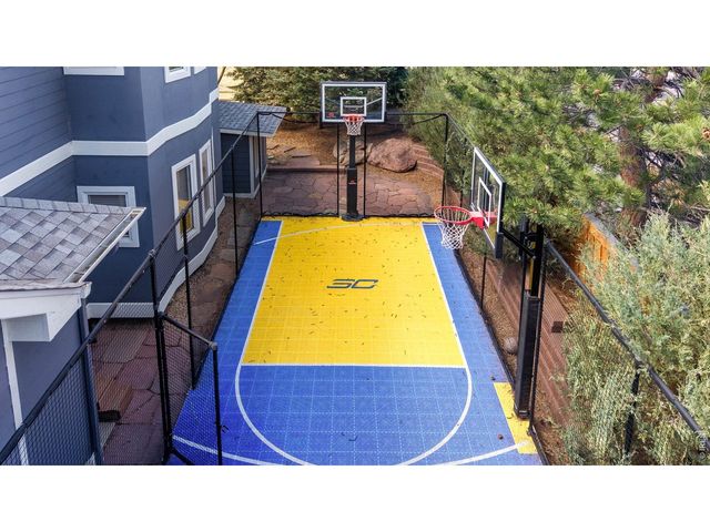 4825 6th St, Boulder, CO 80304