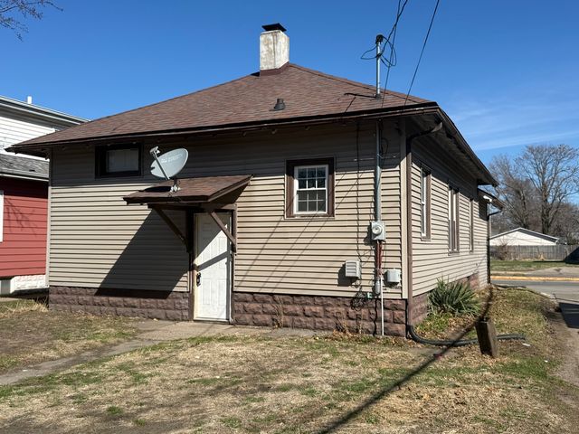 1124 18th Avenue, Rock Island, IL 61201