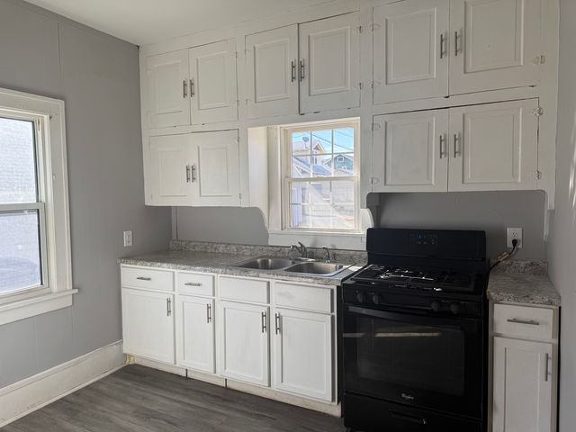 1124 18th Avenue, Rock Island, IL 61201