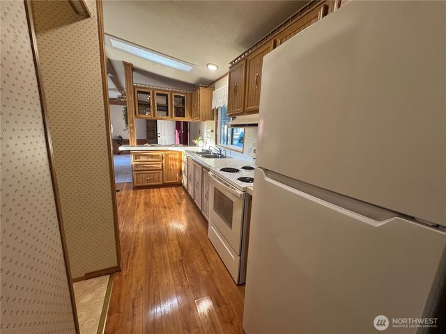 8760 State Hwy 303 NE #L, Bremerton, WA 98311