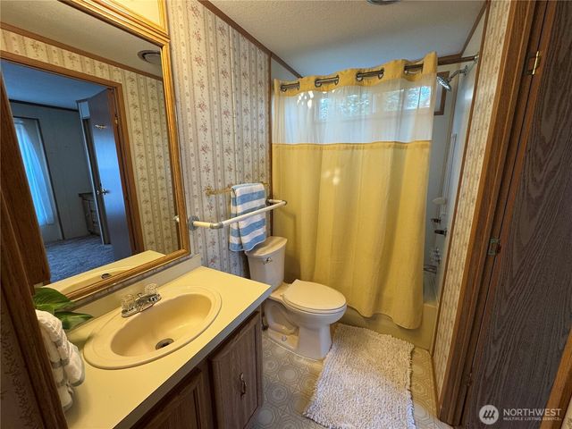 8760 State Hwy 303 NE #L, Bremerton, WA 98311