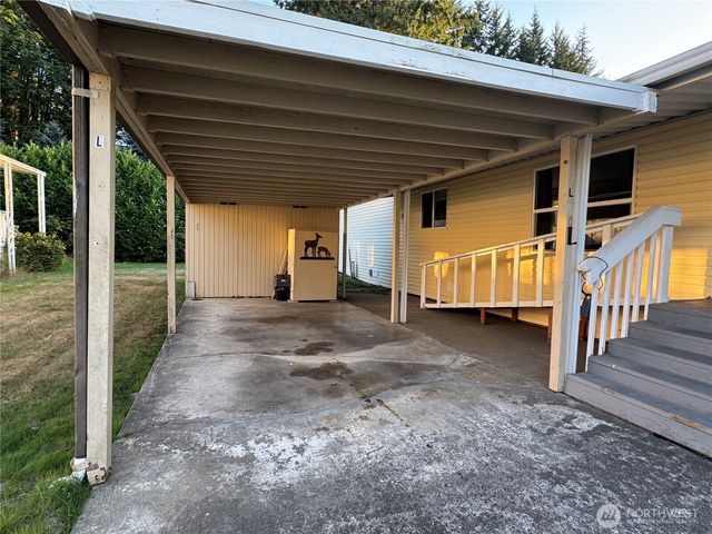 8760 State Hwy 303 NE #L, Bremerton, WA 98311