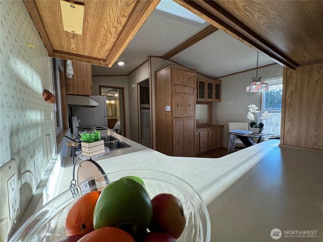 8760 State Hwy 303 NE #L, Bremerton, WA 98311