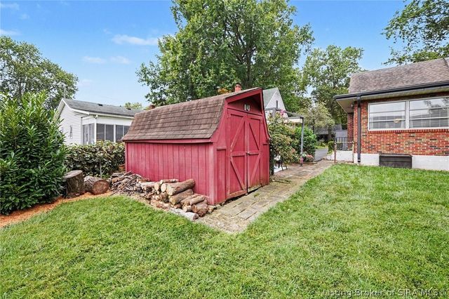 1722 Lilly Lane, New Albany, IN 47150