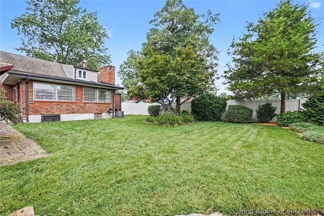 1722 Lilly Lane, New Albany, IN 47150