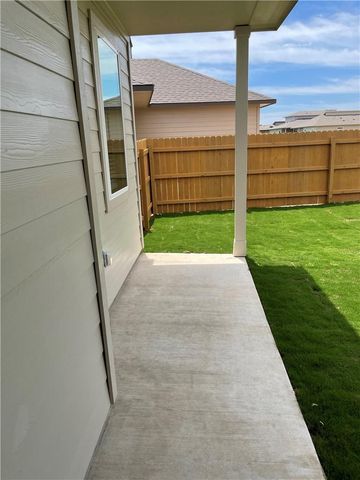609 Paddock LN, Georgetown, TX 78626