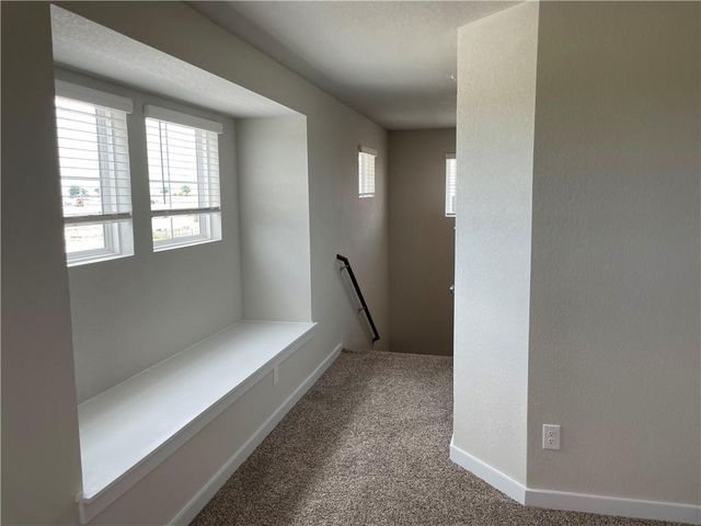 609 Paddock LN, Georgetown, TX 78626