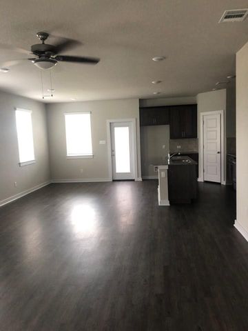 609 Paddock LN, Georgetown, TX 78626