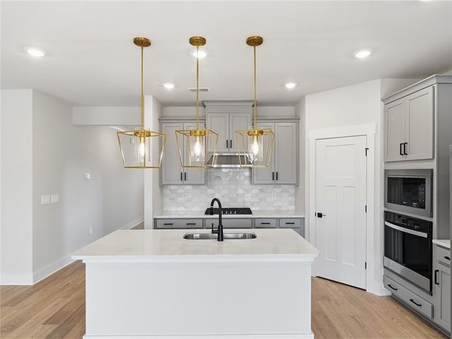 215 Abraham Way, Boiling Springs, SC 29316