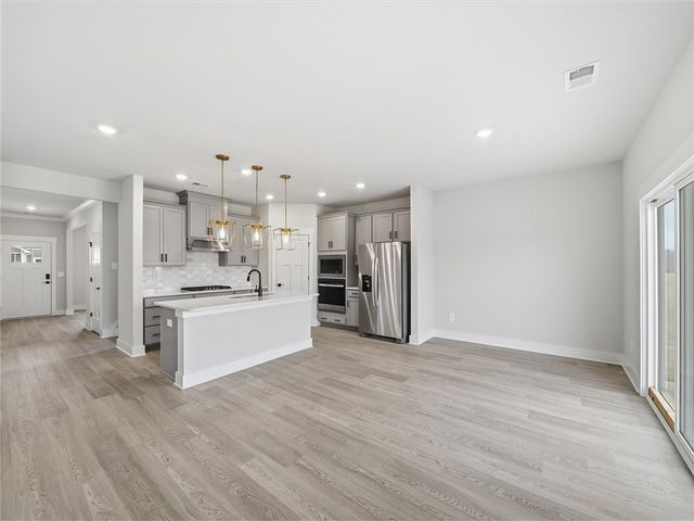 215 Abraham Way, Boiling Springs, SC 29316