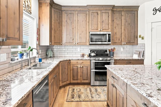 2782 N 3975 W, Plain City, UT 84404