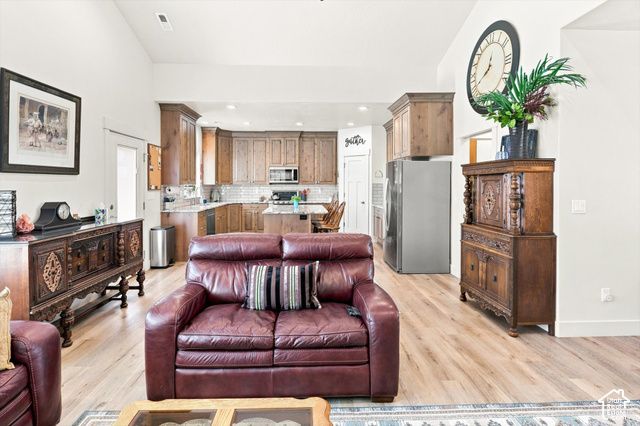 2782 N 3975 W, Plain City, UT 84404