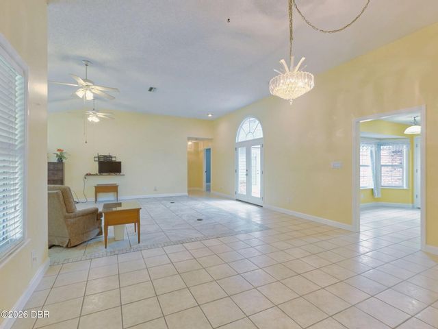 2490 S Glen Eagles Drive, Deland, FL 32724