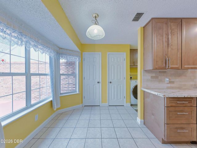 2490 S Glen Eagles Drive, Deland, FL 32724