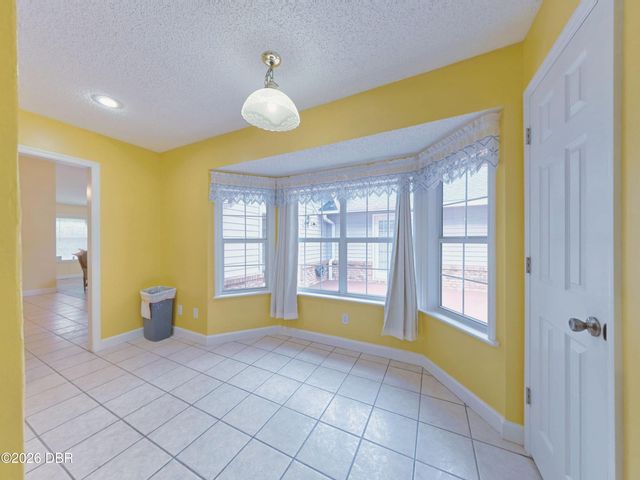 2490 S Glen Eagles Drive, Deland, FL 32724
