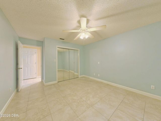 2490 S Glen Eagles Drive, Deland, FL 32724