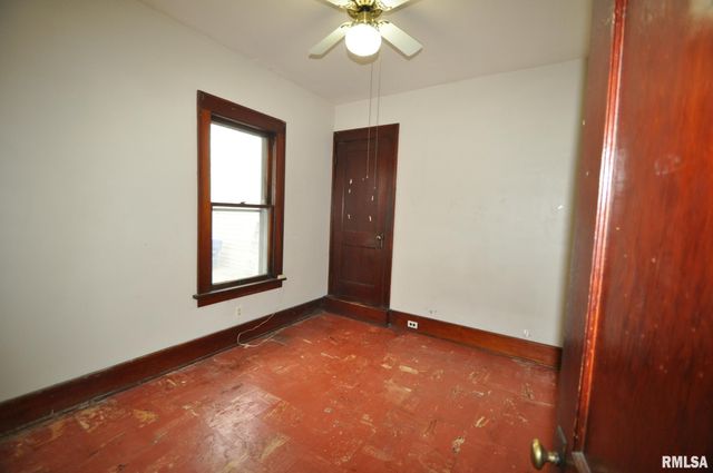 1815 BELLE Avenue, Davenport, IA 52803