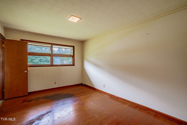 556 East Morgan Street, Church Hill, TN 37642
