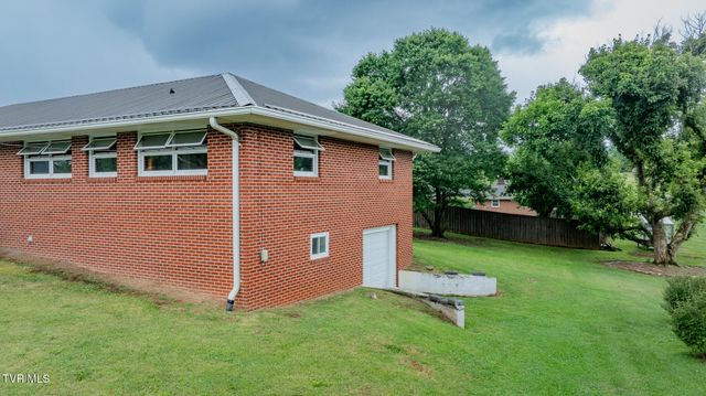 556 East Morgan Street, Church Hill, TN 37642