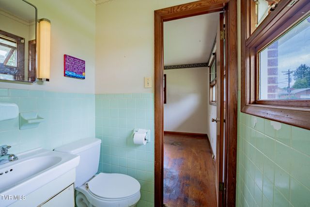 556 East Morgan Street, Church Hill, TN 37642