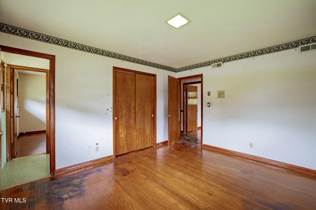 556 East Morgan Street, Church Hill, TN 37642